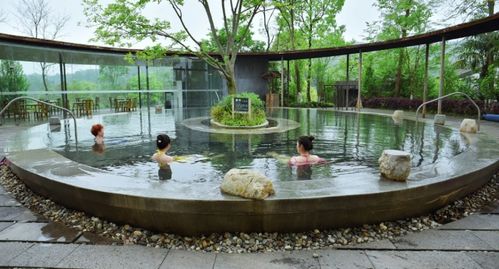 成都2小時溫泉小鎮之旅：泡湯吃鹵鴨，盡享悠閑時光